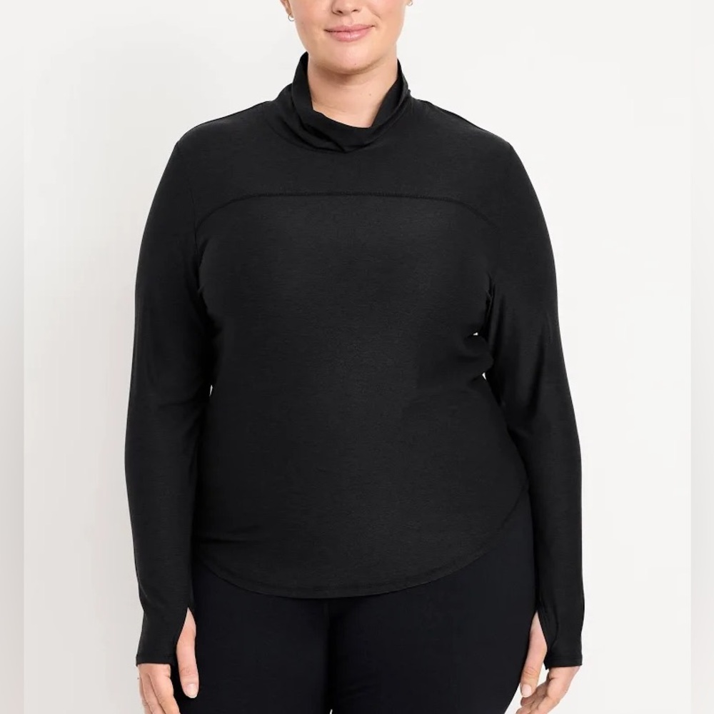 NWT CloudMotion Funnel Neck Top